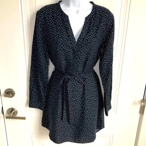 Banana Republic Dresses & Skirts - 🔴 4/$15 Banana Republic polka dot print belted shirt dress sz 4 in EUC
